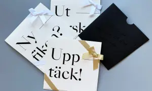 Fina kort med text som "Nyfiken?", "Upptäck!" och "Ut". Perfekta tips på inflyttningspresent eller för att säga tack.
